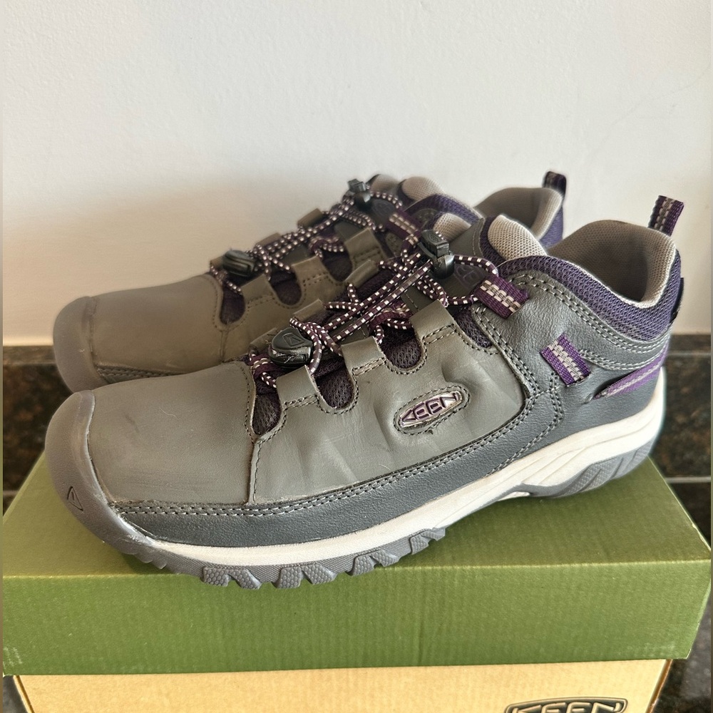 New! Keen Youth Targhee Waterproof Hiking Shoes Size 5